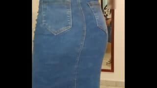 Religiosa con Falda de Jeans Ajustada Follada bien Rico