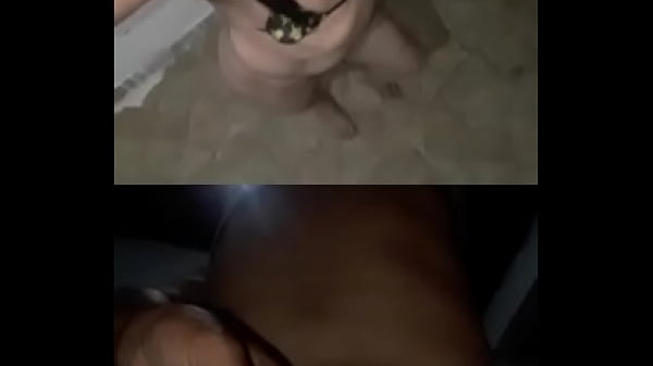 Eu saindo na rua de madrugada com uma calcinha fio dental toda enfiada no rabo doidinha pra ser agarrada e fodida por algum tarádoo